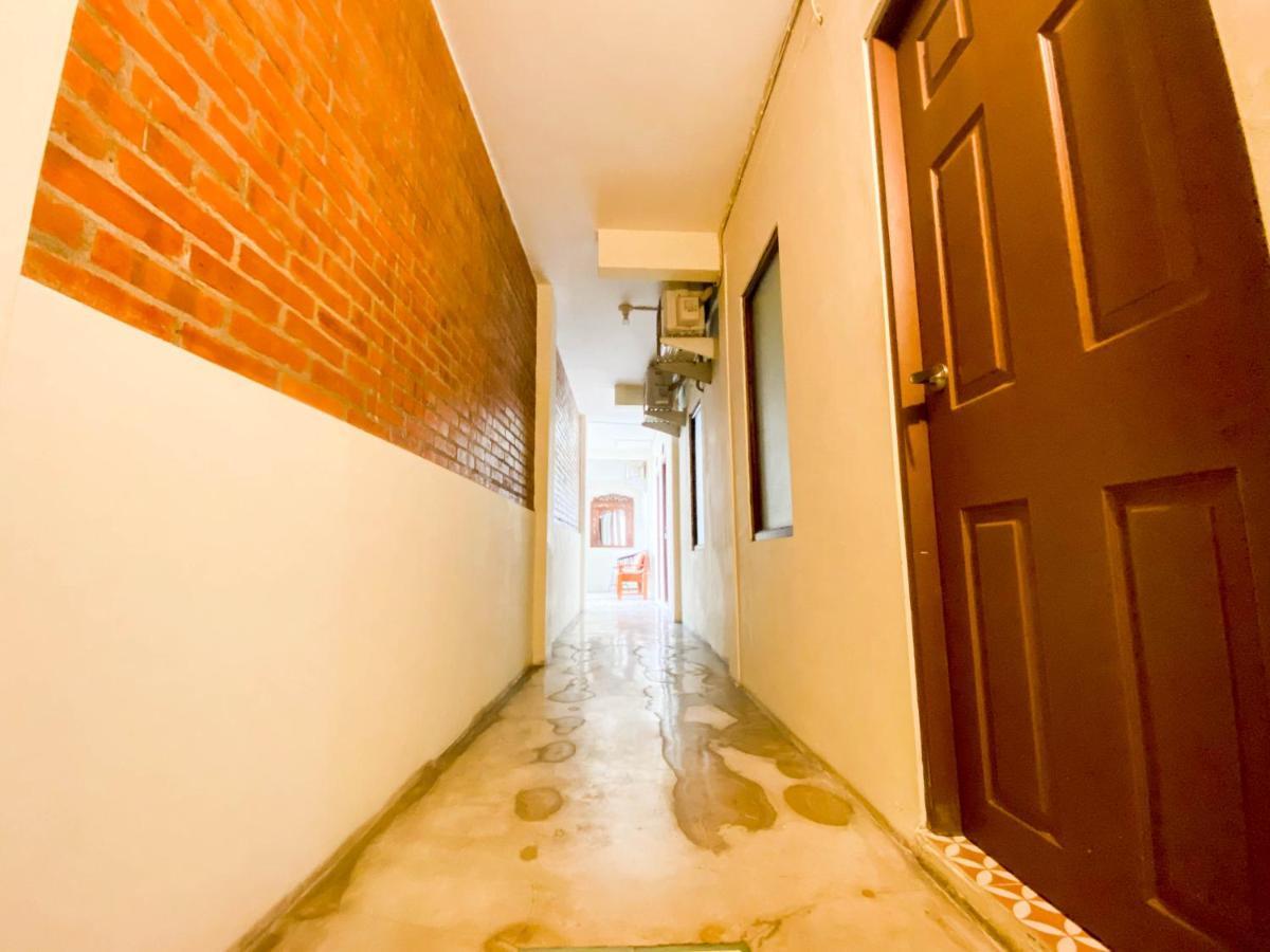 Hinggil Homestay Syariah Malioboro Yogya Mitra Reddoorz Yogyakarta Kültér fotó